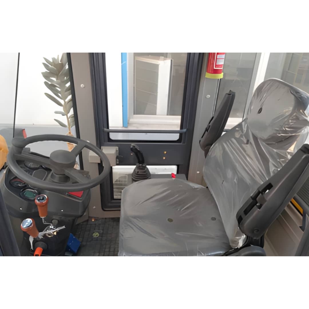 Cargador Frontal SNSC MR930 - Image 3